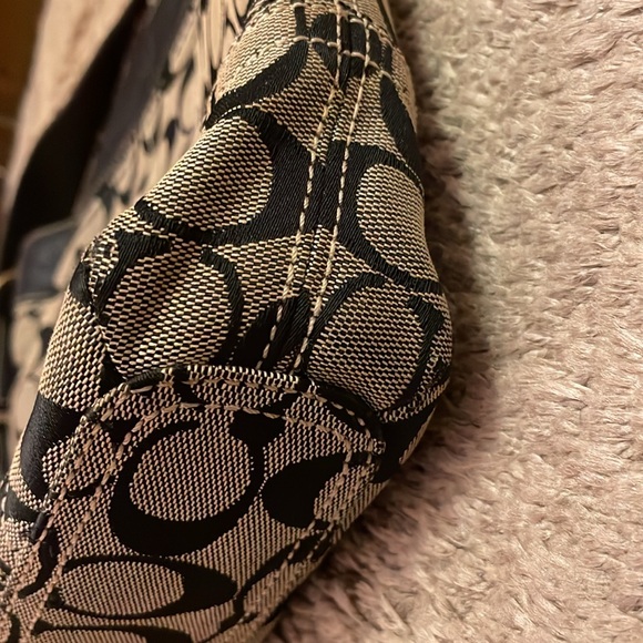 Coach Crossbody - Picture 8 of 16